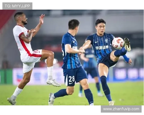 贝维斯到队随武汉三镇冬训启航 贝维斯到队随武汉三镇冬训启航